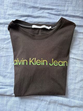 Camiseta Calvin Klein Jeans Marrón
