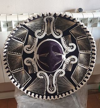 Sombrero Mexicano Negro Bordado Hecho a Mano
