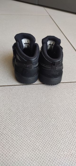 Scarpe Air Jordan nere bimbo n. 21