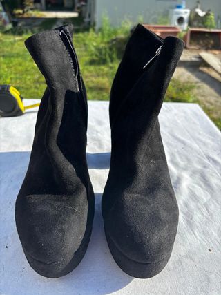 Stivaletti neri scamosciati MTNG tacco 10 cm