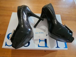 Zapatos Guess Negros Tacón Alto Hebilla