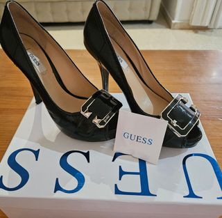 Zapatos Guess Negros Tacón Alto Hebilla