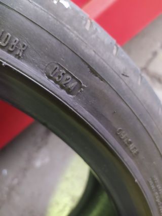 Neumáticos Dunlop 225/40/18