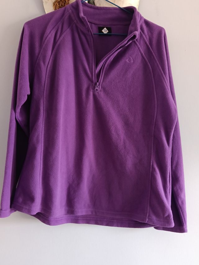 Camiseta deportiva mujer morada