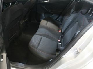 Ford Focus 1.0 Ecoboost MHEV 114kW ST-Line