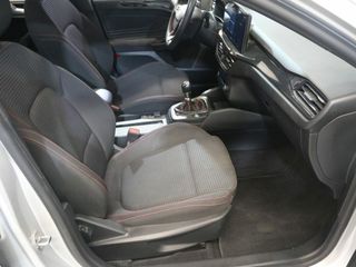 Ford Focus 1.0 Ecoboost MHEV 114kW ST-Line