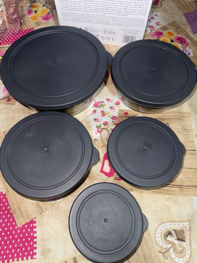 Set di 5 contenitori in vetro con coperchio