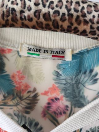 Chaqueta floral multicolor