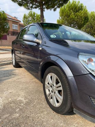 Opel Astra 1.7 CDTI 2010 Diésel Manual Berlina 