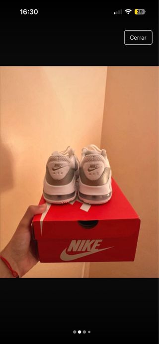 Nike Air Max Excee Blanco y Plateado