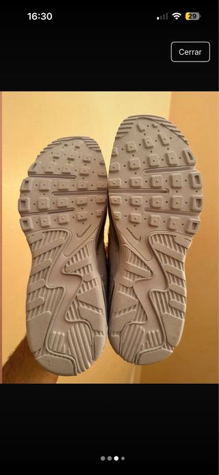 Nike Air Max Excee Blanco y Plateado