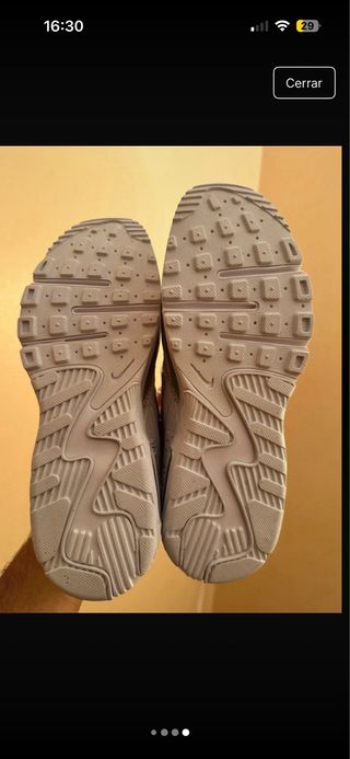 Nike Air Max Excee Blanco y Plateado