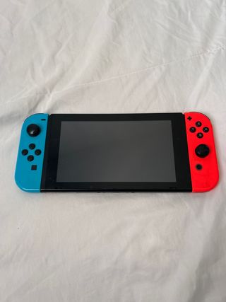 Nintendo Switch Azul y Rojo
