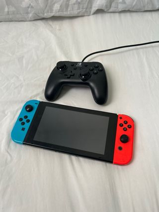 Nintendo Switch Azul y Rojo