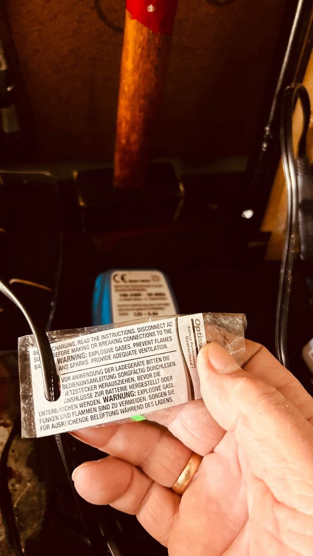 Caricabatterie per manutenzione batteria OptiMate 2 12V