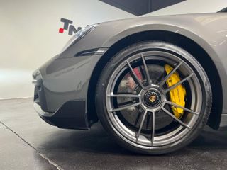 PORSCHE 911 Turbo S