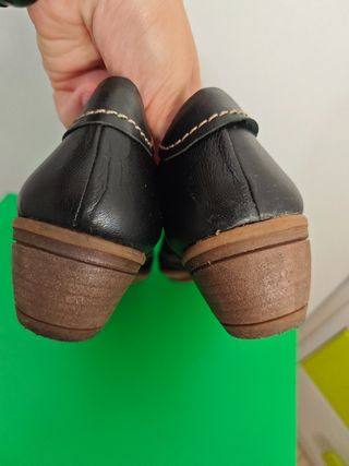 Zapatos de piel negros cómodos