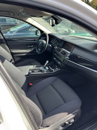 BMW 520 D TOURING BI-XENON 2015 190 CVS 