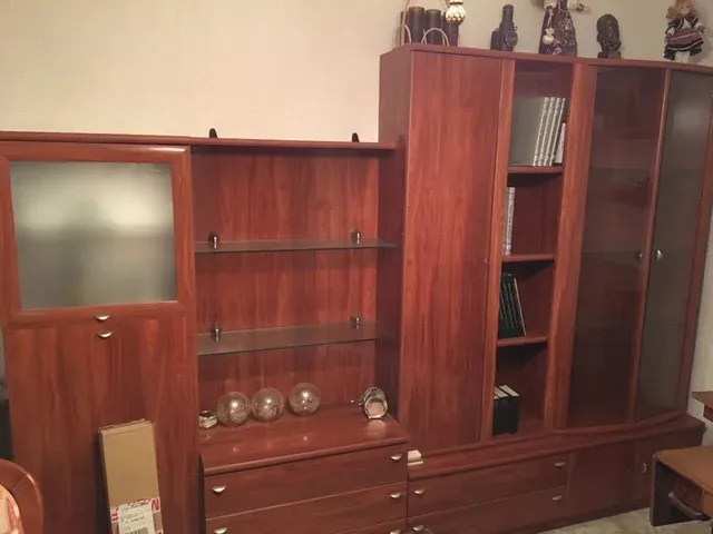 Mueble de salón madera oscura caoba