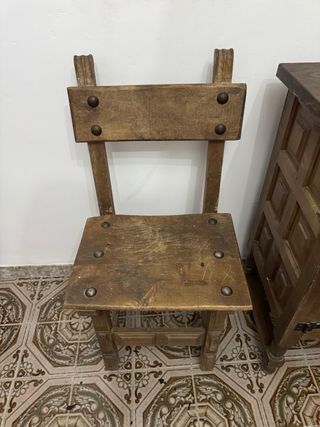 Mesa rústica de madera maciza y 10 sillas a juego
