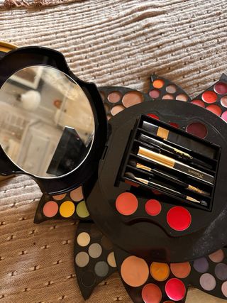 Paleta de maquillaje Douglas Rising Star