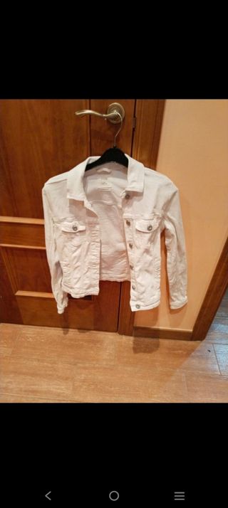 Cazadora vaquera blanca