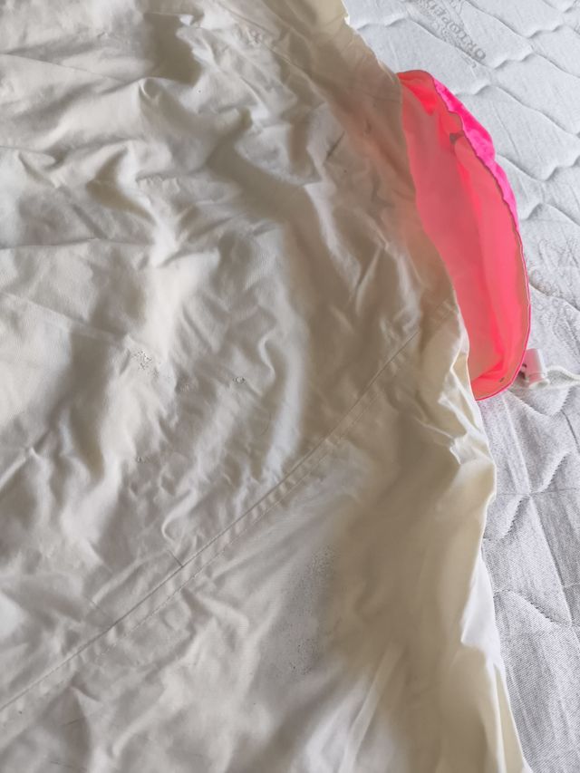 Chaqueta Cortavientos Vintage Blanca y Rosa