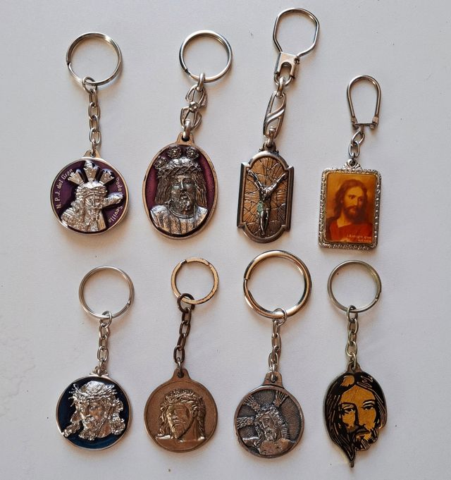 Lotto 8 Llaveros de Jesús Cruz Cristo Cristianesimo