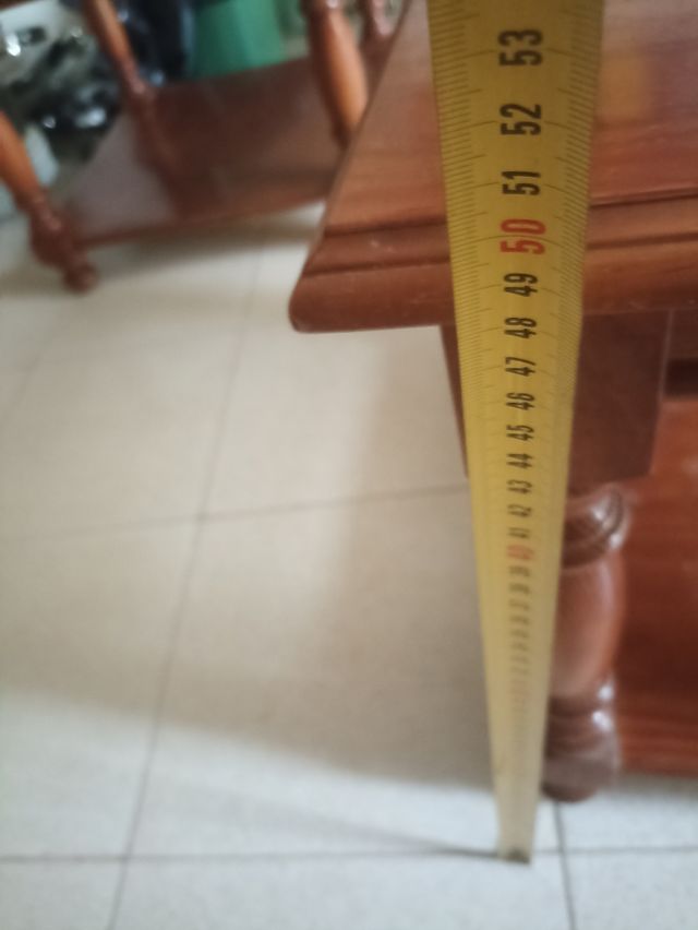 Mesita auxiliar de madera