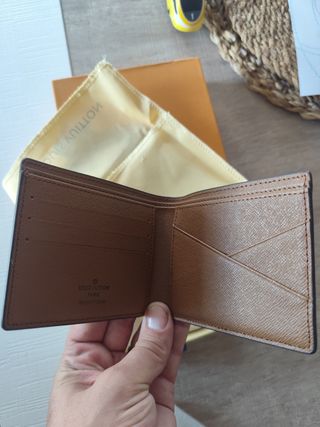 Cartera Louis Vuitton Marrón Monogram.