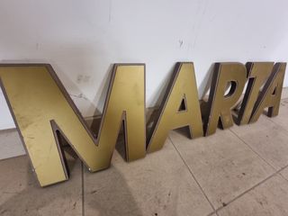 caratteri lettere  legno Marta