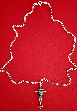 Collar Cruz Jesús Plata Antigua