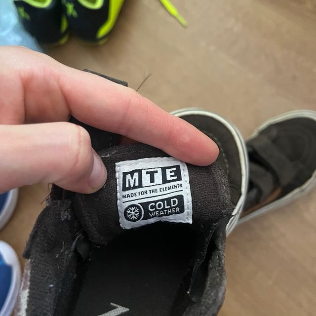 Zapatillas Vans niño talla 28