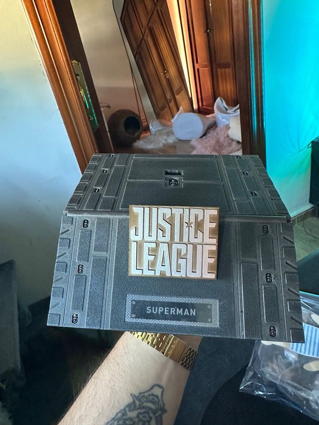 Base Hot Toys Justice League Superman