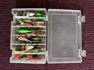 Señuelos y plomos pesca calamares ,cajas y bolsa