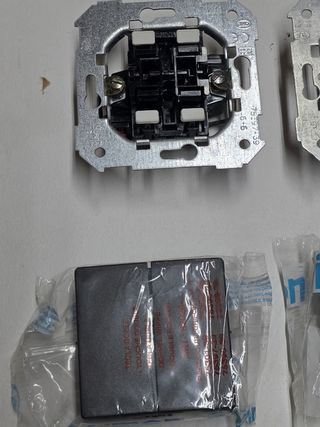 Simón 82 Mecanismos y Teclas dobles 