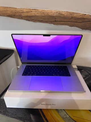 MacBook Pro 16 16GB RAM 1TB SSD