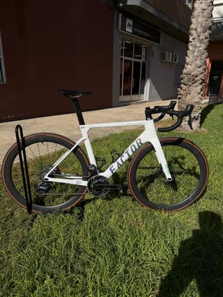 Bicicleta Carretera Factor Ostro VAM 54