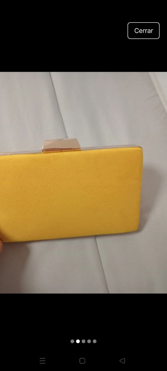 Bolso de fiesta amarillo y dorado