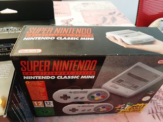 SEGA Mini 2 + Super Nintendo mini. +Comando.