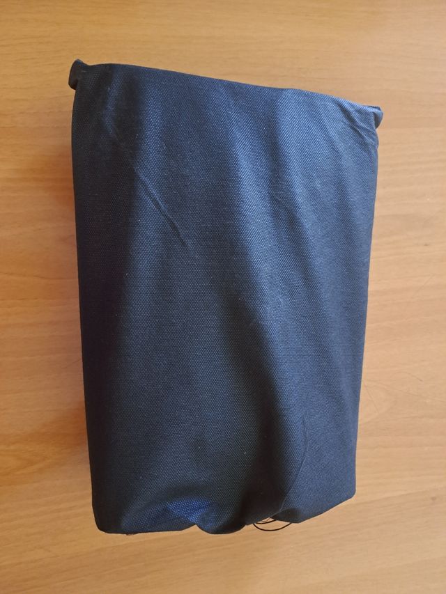 Borsello nero effetto coccodrillo