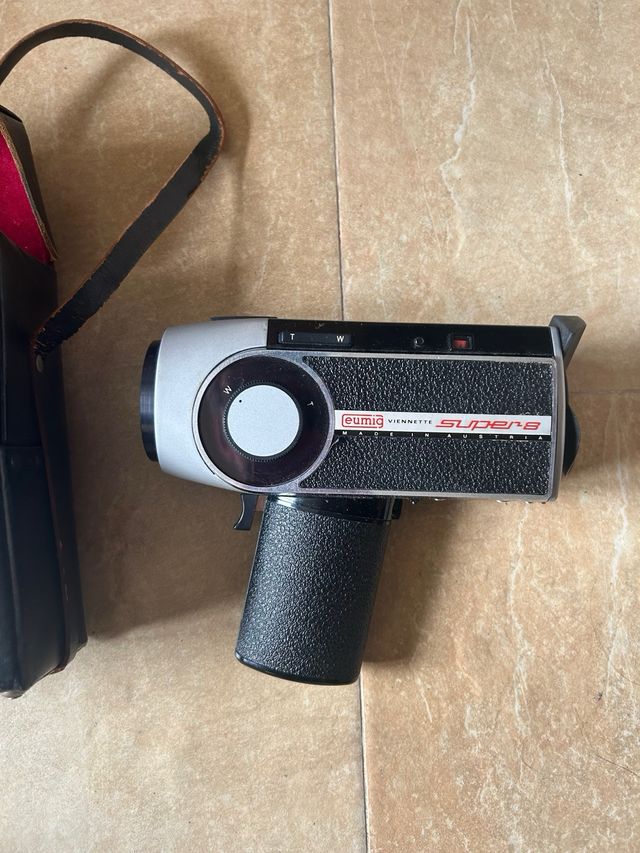 Cámara Super 8 Eumig