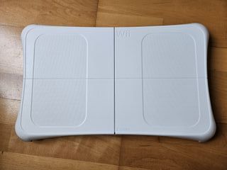 Wii Balance Board originale Nintendo + Gioco WiiFi