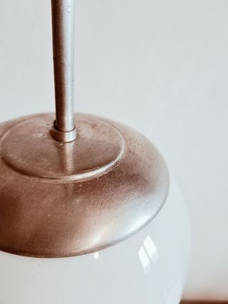 Lampadario anni '40 a Sfera Opalino