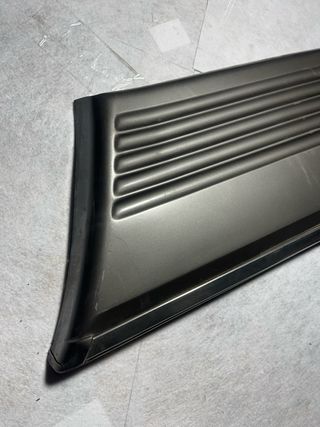 Moldura Paso Rueda Trasero Izquierdo Mercedes