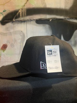 Gorra New Era NY con Flores Bordadas