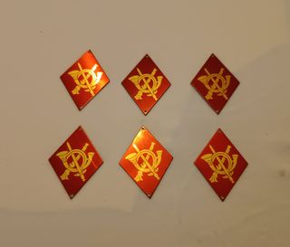 Insignias Infantería Rojo y Dorado (6 unidades)