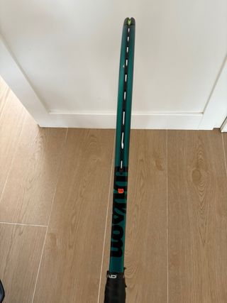 Raqueta Wilson Blade 2025 v9 300g 
no negociable 