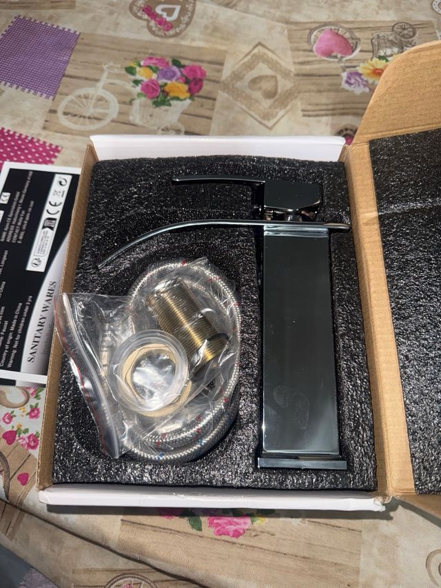 Rubinetto bagno moderno acciaio inox