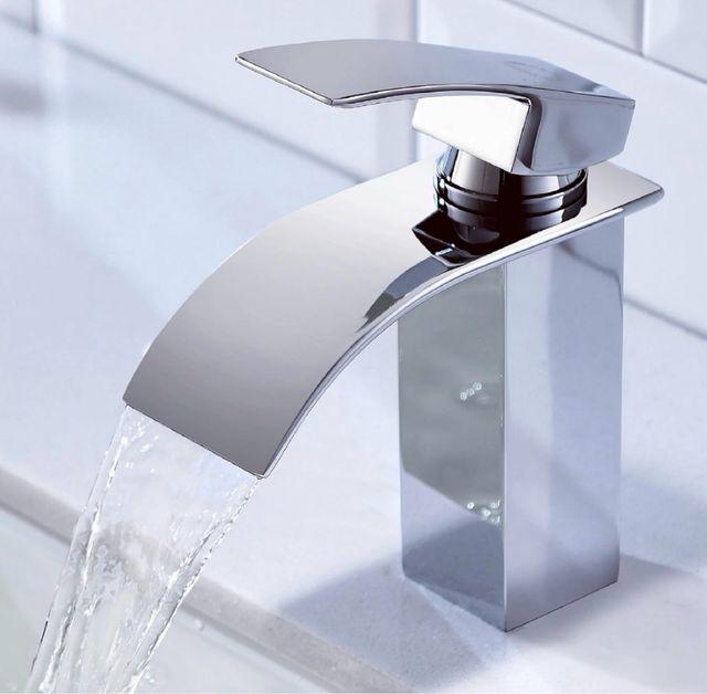 Rubinetto bagno moderno acciaio inox